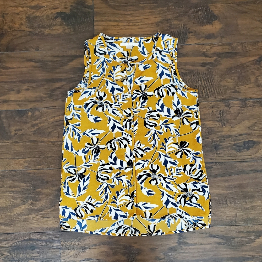 C&E Size XS Floral Print Blouse